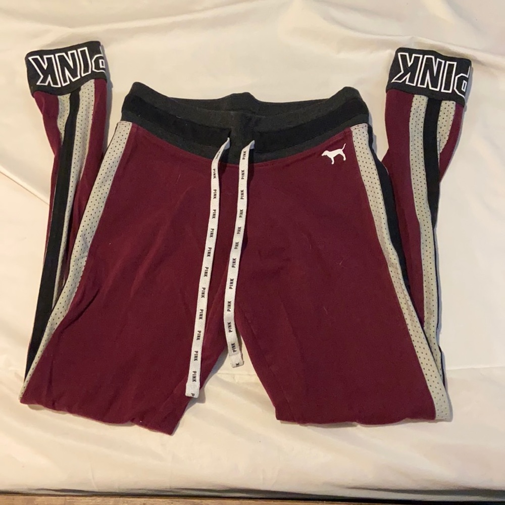 maroon leggings
